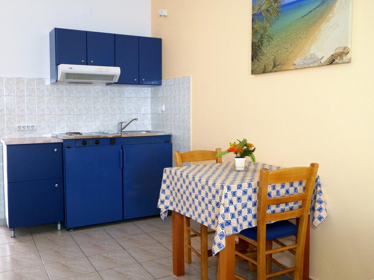 קליבס Christi Apartments מראה חיצוני תמונה